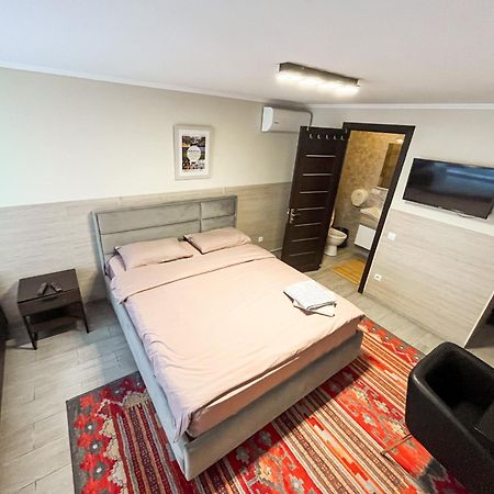 77/5 Hotell Chisinau Eksteriør bilde