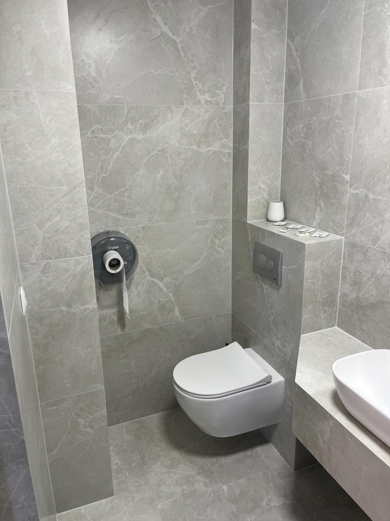 77/5 Hotell Chisinau Eksteriør bilde